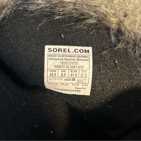 SOREL Joan of Arctic Waterproof Boot Black with Faux Fur Size 10.5 Women's - Picture 7 of 7